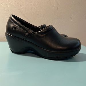 Nurse mates Pillow top work clog